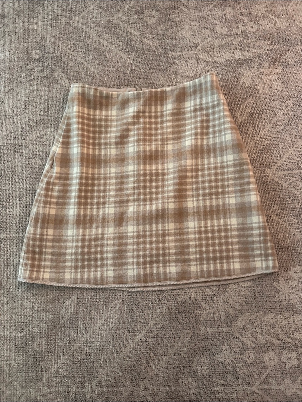 Atrizia Wilfred Plaid Wool cashmere blend mini Skirt Womens size small beige